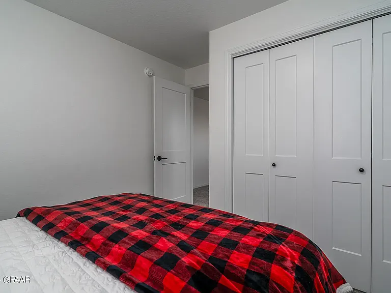 921 David Dr — Photo 3