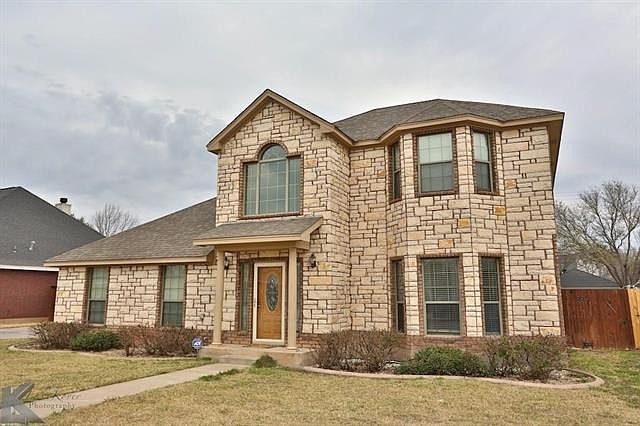 1st image of 3318 Silver Oaks Dr