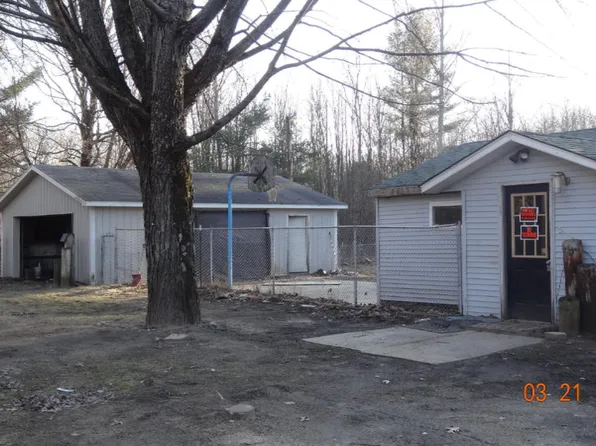 7343 Holton Duck Lake Rd, Holton, MI 49425