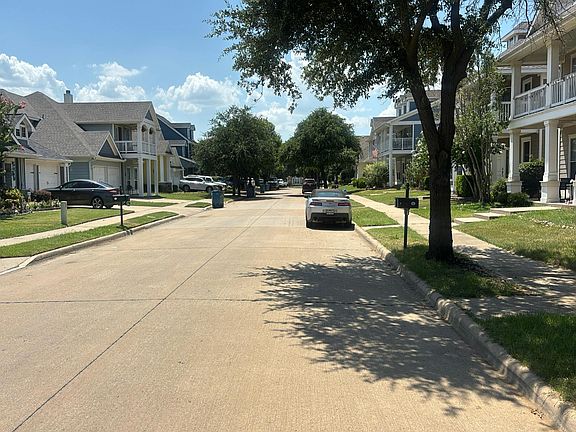 4th image of 10061 Cedar Lake Dr