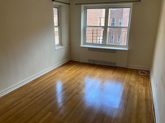 5th image of 68-64 Yellowstone Blvd #56