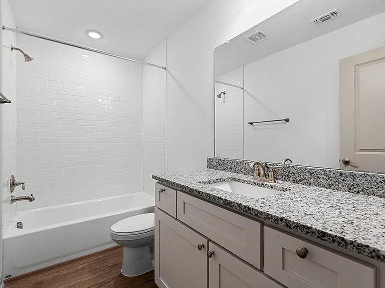 7523 Gramercy Way #101 — Photo 19