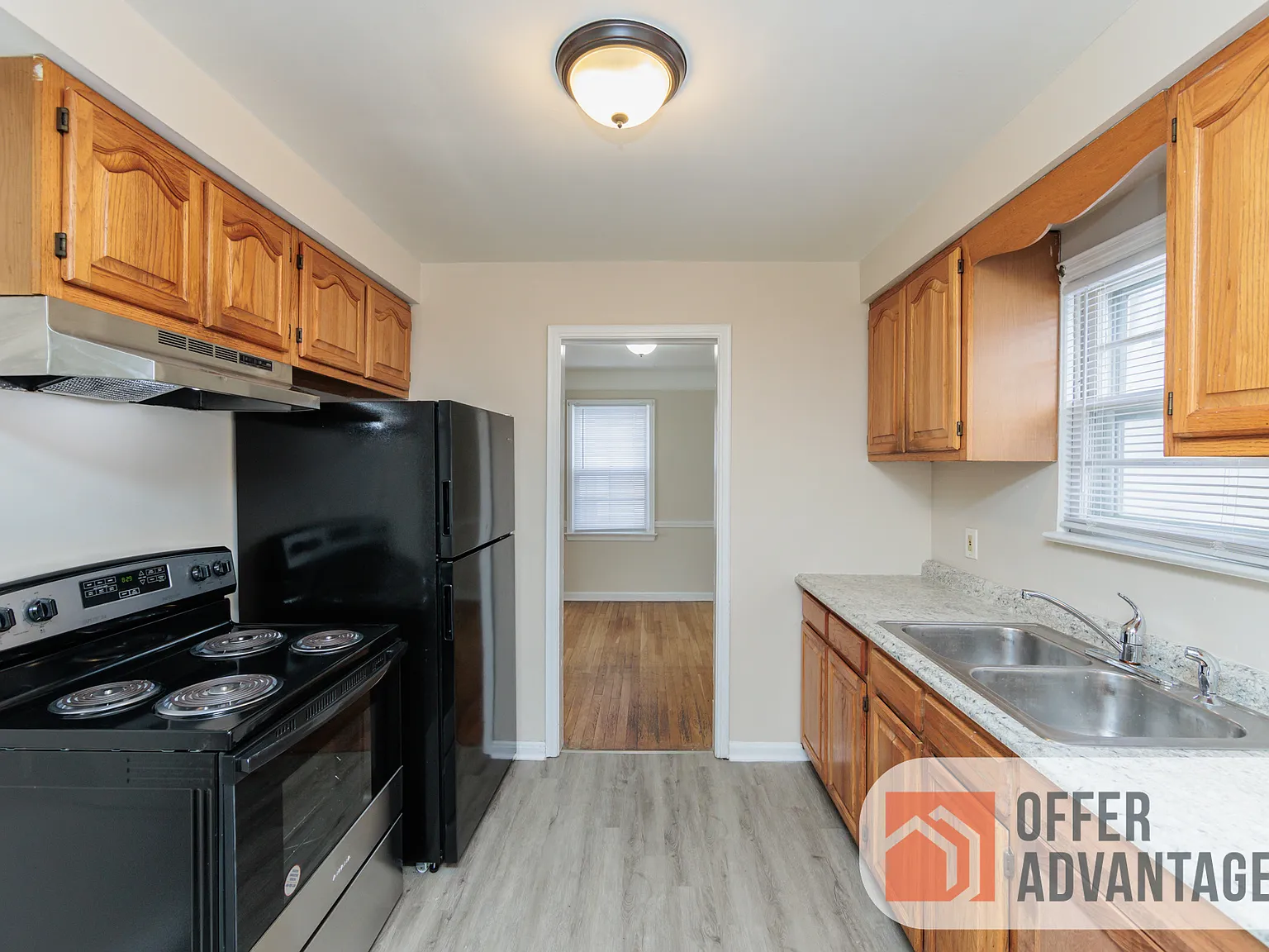 12404 Willard Ave - Unit... — Photo 4