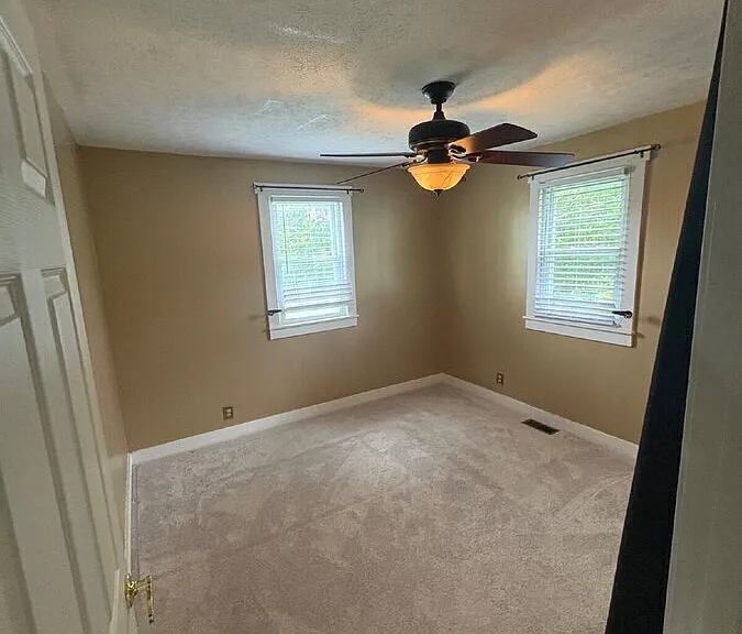 3053 N Valley Pike — Photo 10