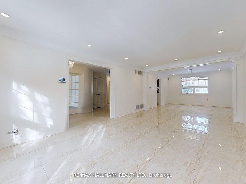Toronto House for rent - 5 Bedrooms — photo 6