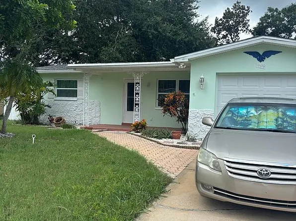 1079 Woodbrook Dr S, Largo, FL 33770