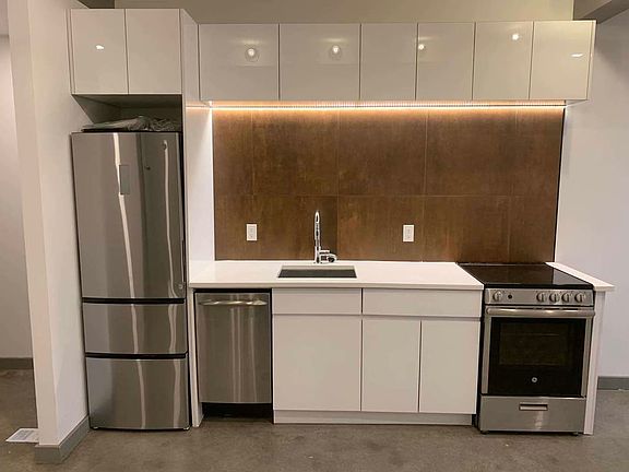2nd image of 412 Tompkins Ave #7E