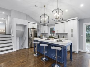 10 Christine Dr, East Hanover, NJ 07936