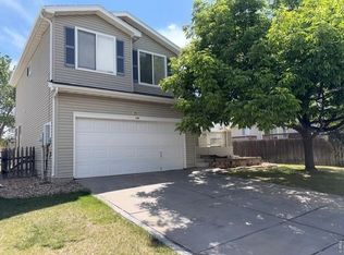 1104 Fall River Cir, Longmont, CO 80504