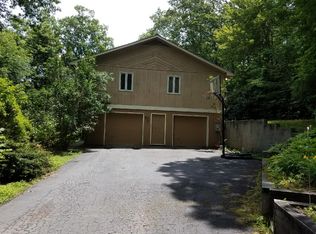 61 Antoinette Ln, Fairview, NC 28730