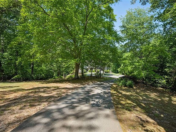 2nd image of 5280 Riverview Rd