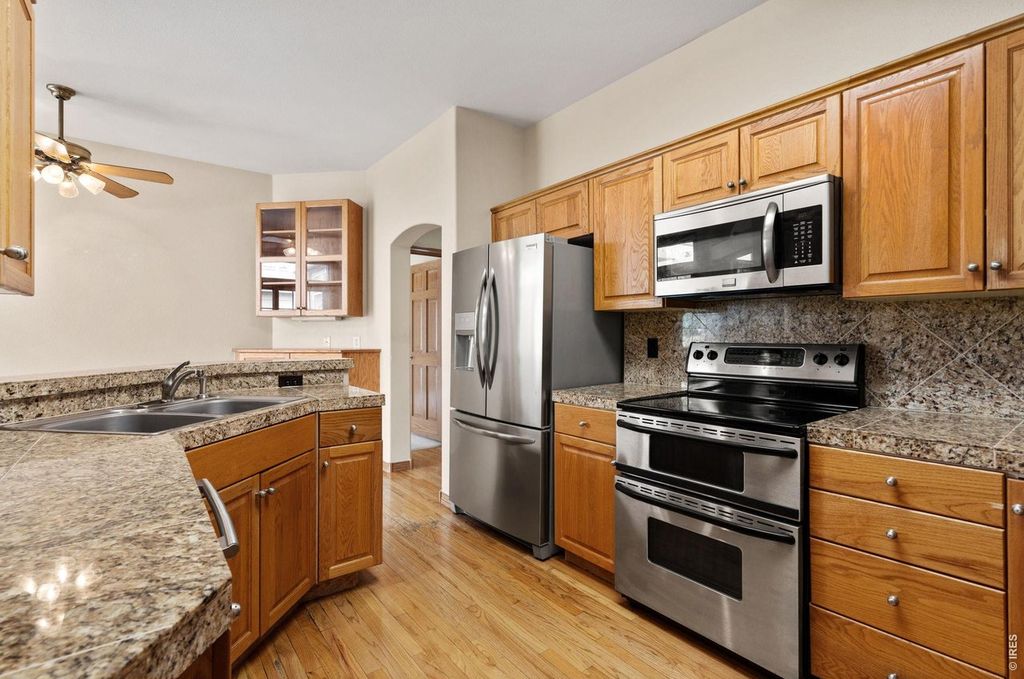 7564 Tamarisk Dr