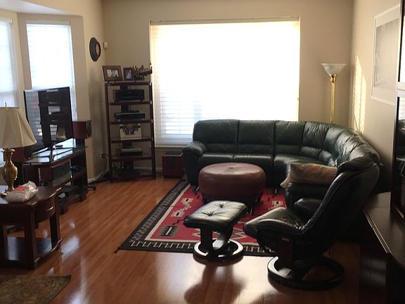2nd image of 237 Yorktown Ct