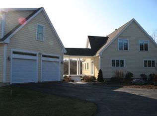 30 Jacobs Lndg, Boothbay, ME 04537