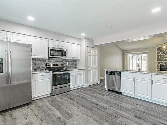 4th image of 4221 66th Ave N