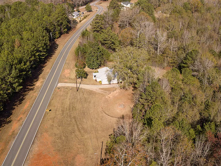 161 Calhoun Rd — Photo 49