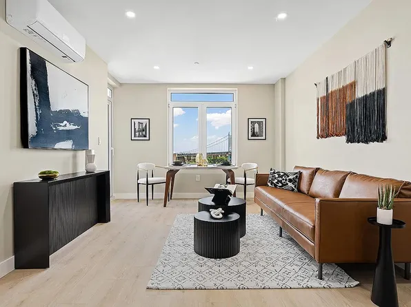 26-15 4th St Unit 2C, Astoria, NY 11102