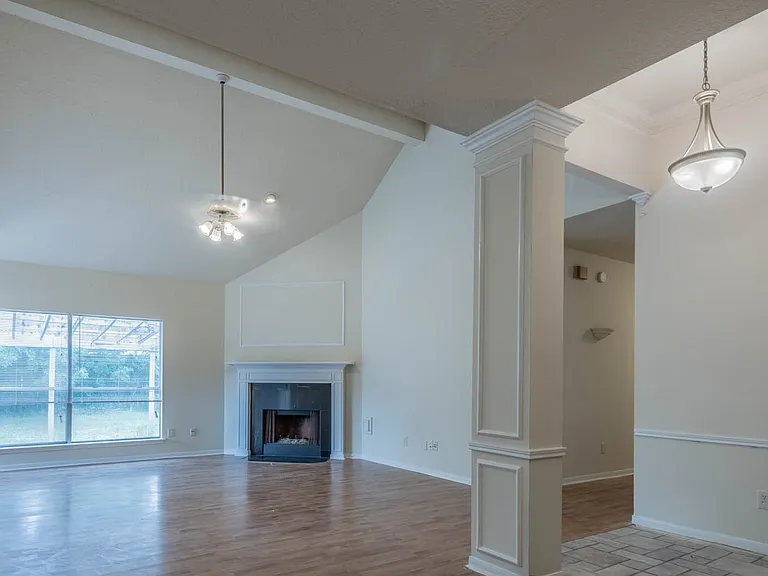 17030 Macleish Dr — Photo 11
