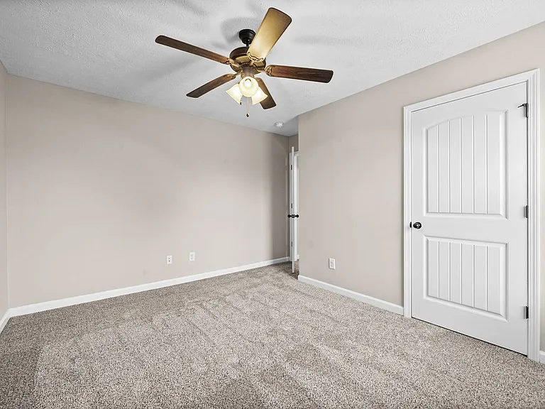 880 Cherry Blossom Ln — Photo 39