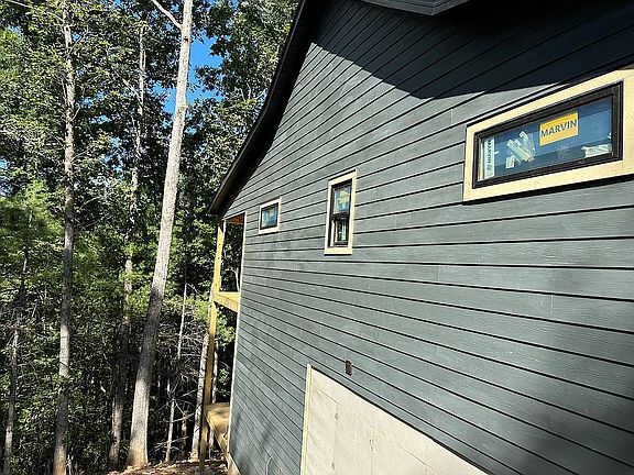 5th image of 297 Tall Pines Dr
