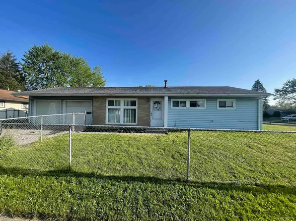 2843 Kensington Dr, Saginaw, MI 48601