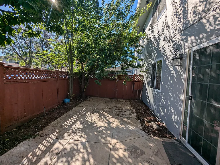 5617 Playa Del Rey #3 — Photo 10
