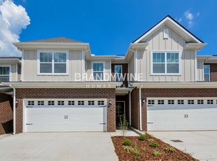 135 Rising Ln, Gallatin, TN 37066