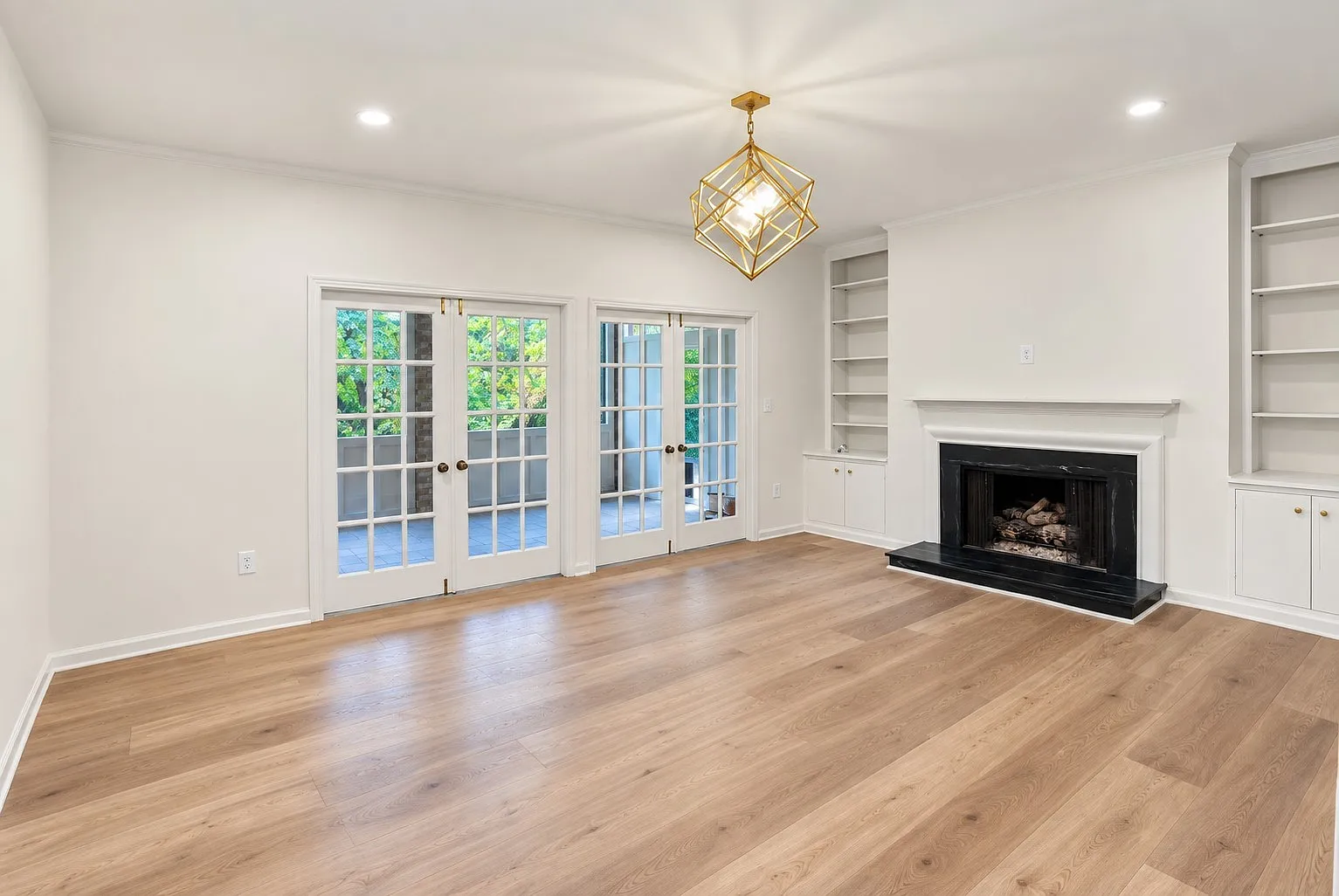 2 bed, 2.0 bath, 1235 sqft, $2,850 — Photo 1