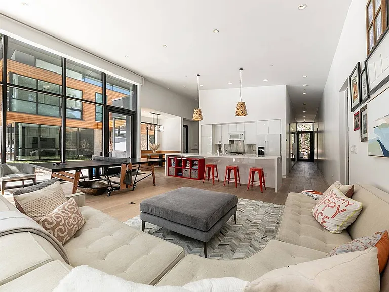 10825 Cairncroft Ln — Photo 39