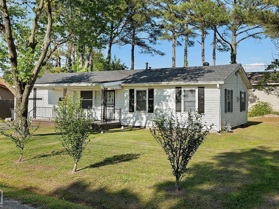 1st image of 2004 S Kathleen St