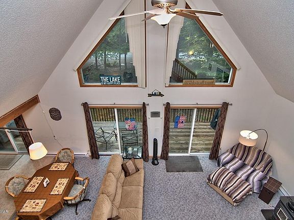 2nd image of 1073 Wallenpaupack Dr