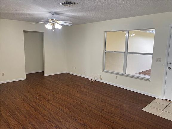 4th image of 6928 Duncansby Ave N