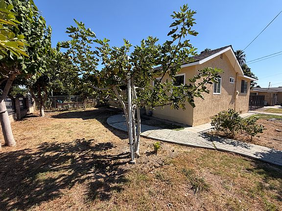 3rd image of 11852 Basye St #1