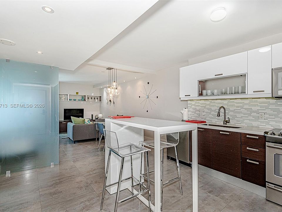 1st image of 2301 Collins Ave APT 723