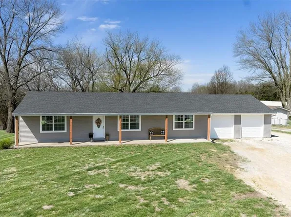 34287 167th St, Leavenworth, KS 66048