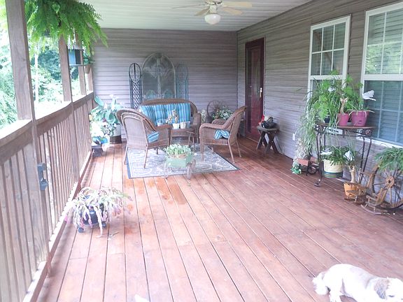 5th image of 101 Oak Dr