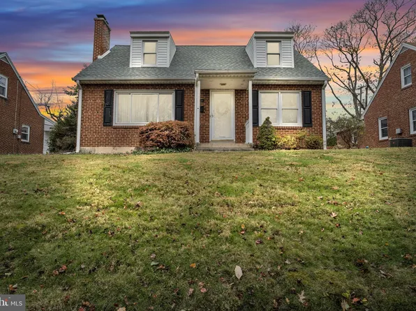 2138 Chestnut St, Camp Hill, PA 17011