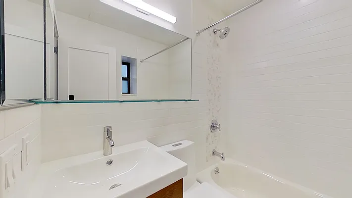 Rented by Compass | media 40