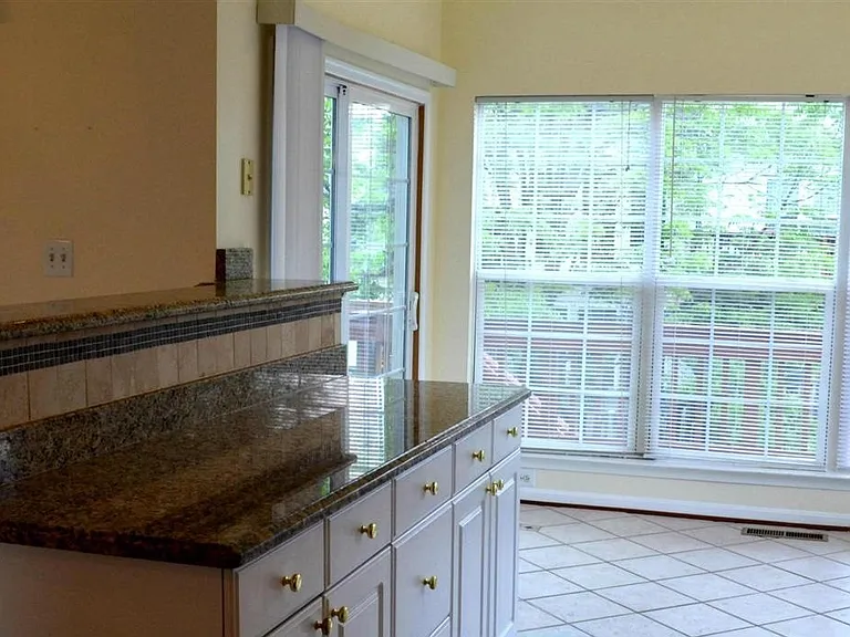 6863 Drifton Ct — Photo 12