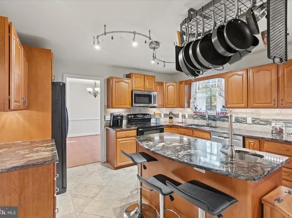 27245 Cat Creek Rd, Mechanicsville, MD 20659