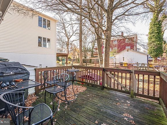 5th image of 3426 Narragansett Ave