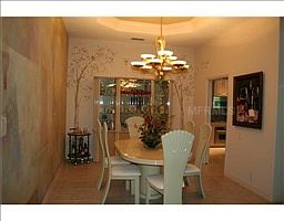 3rd image of 10252 Arbor Side Dr