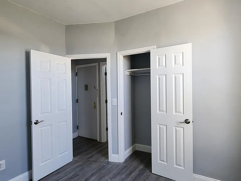 31 Spruce St #2 — Photo 6