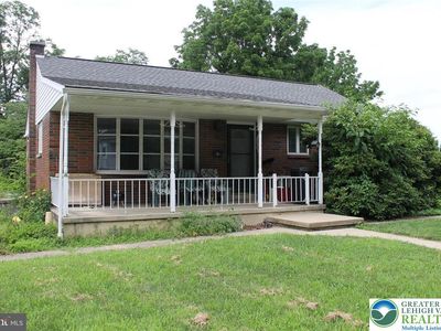 71 E Station Ave, Coopersburg, PA, 18036