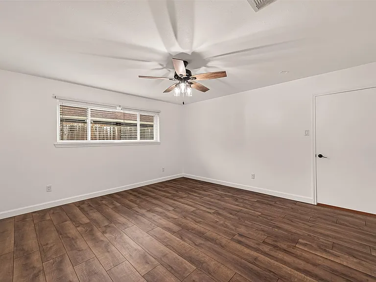 5347 Lincoln Green Dr — Photo 17