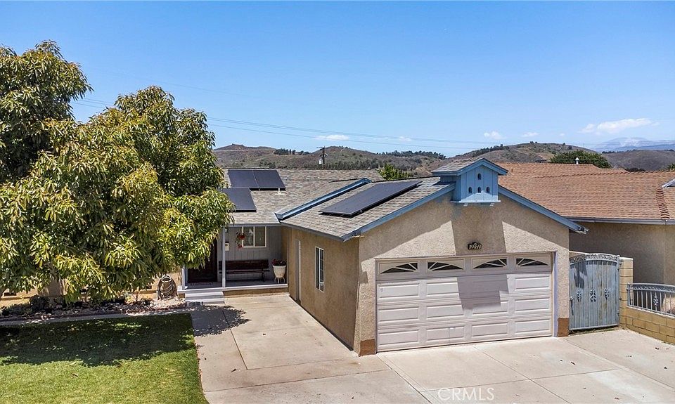 1st image of 2271 Kellogg Park Dr