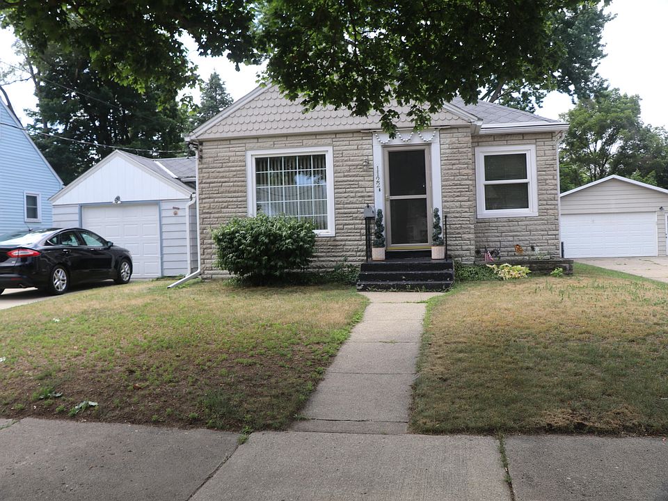 1st image of 1122 Aberdeen St NE
