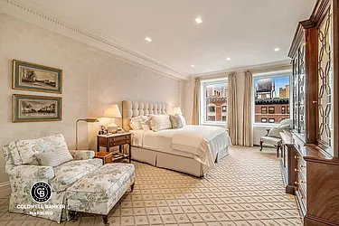 Sold by Coldwell Banker Warburg