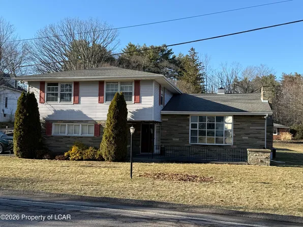 28 E Center St, Shavertown, PA 18708