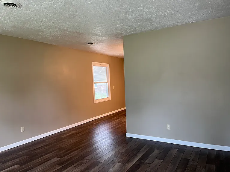 360 Avon Dr — Photo 9